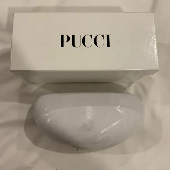 Pucci 🕶 - Picture 3 of 8